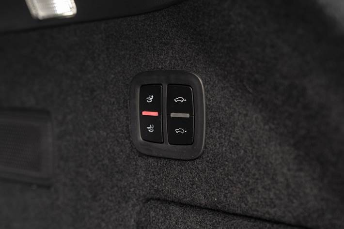 Sort Porsche Cayenne fra 2021