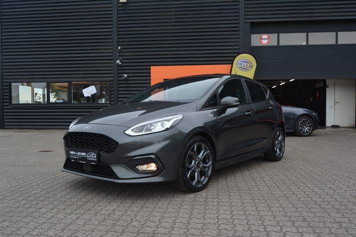 Grå Ford Fiesta fra 2020