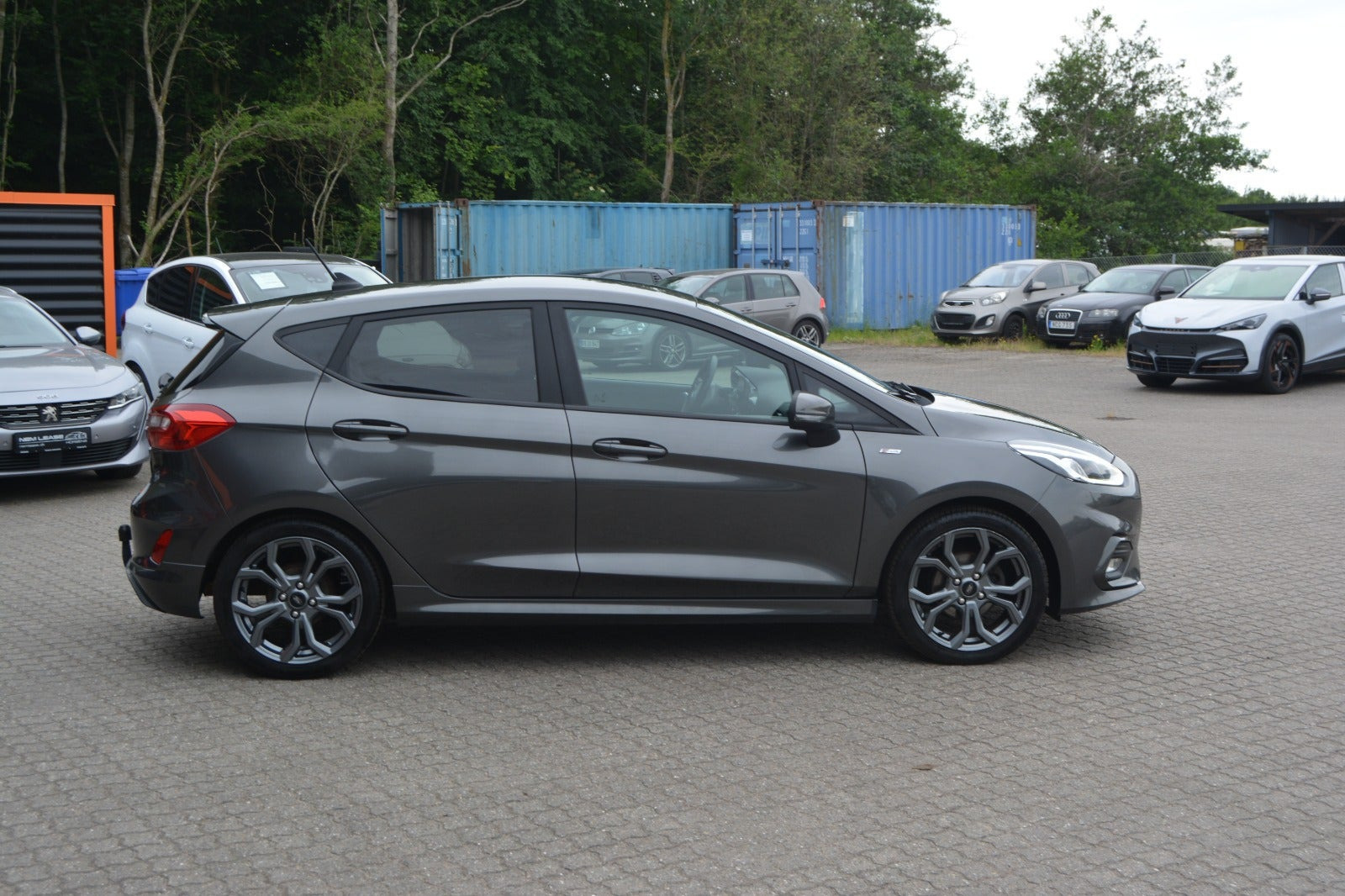 Grå Ford Fiesta fra 2020