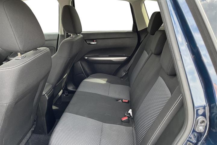 Blå Suzuki Vitara fra 2024