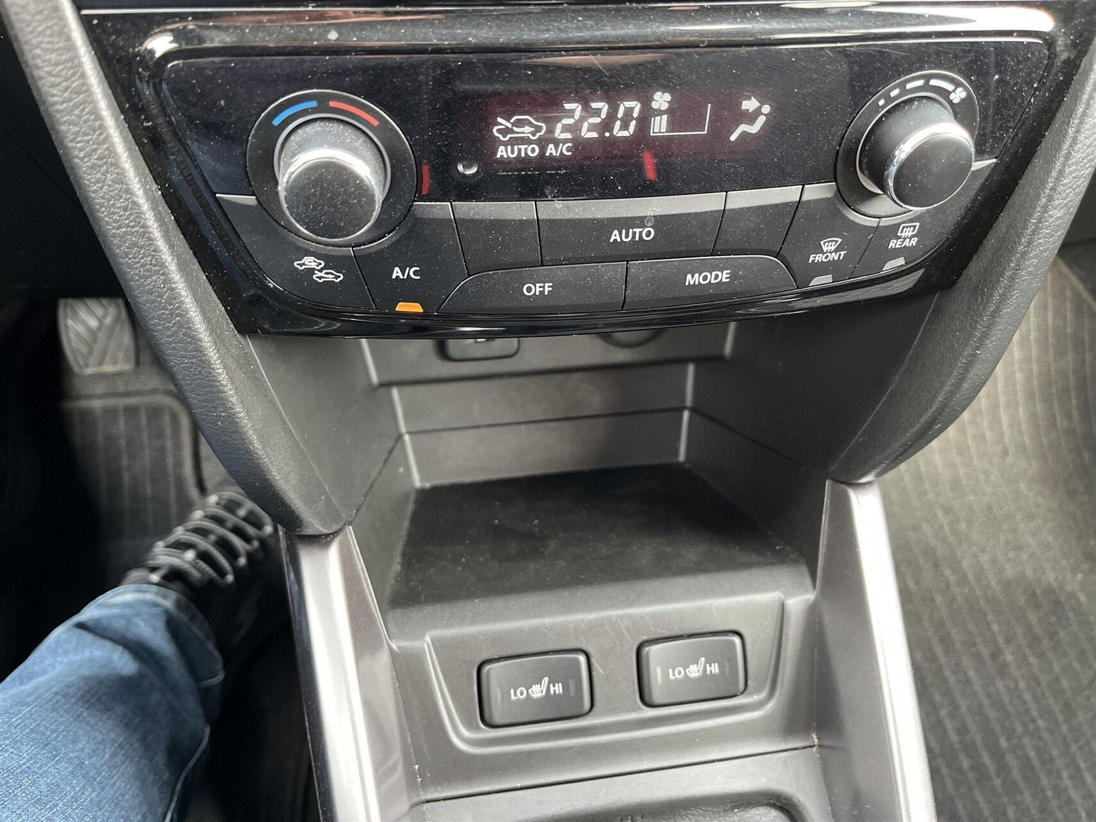 Blå Suzuki Vitara fra 2024