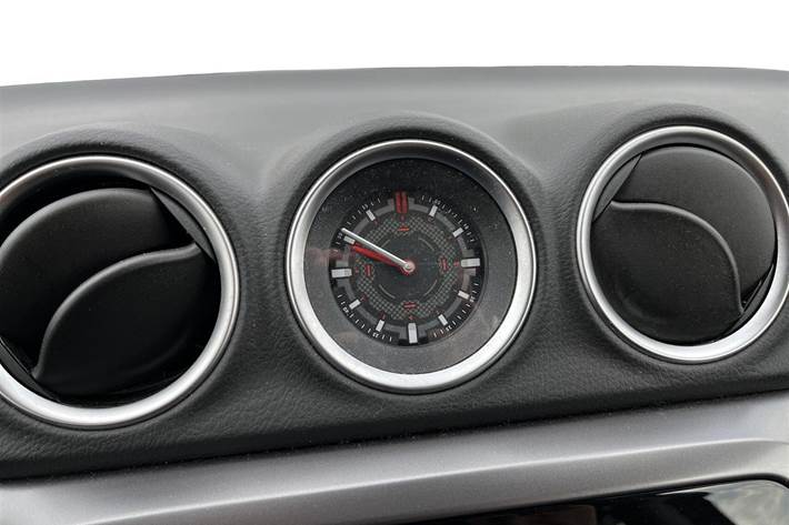 Blå Suzuki Vitara fra 2024