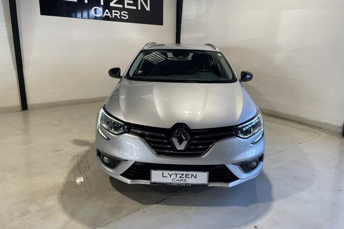 Sølv Renault Megane IV fra 2019