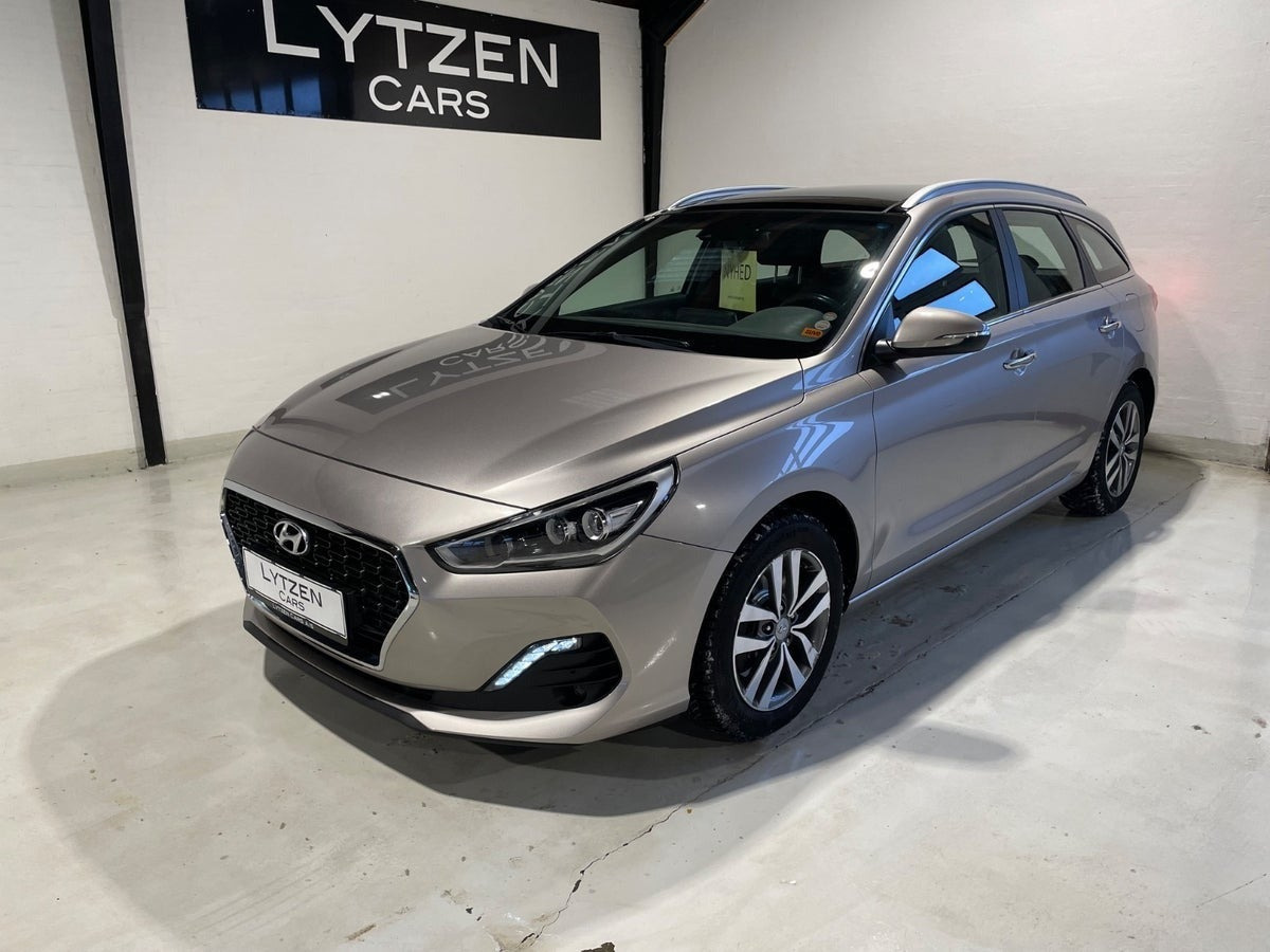 Beige Hyundai i30 fra 2018