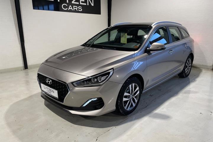 Beige Hyundai i30 fra 2018