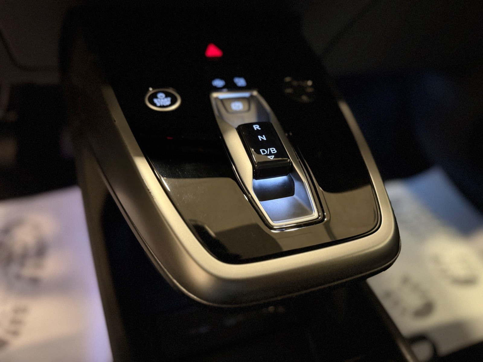 Hvid Audi Q4 e-tron fra 2024