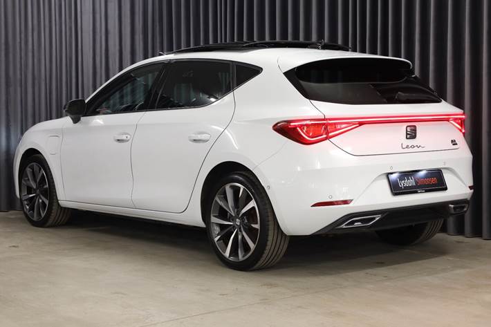 Hvid Seat Leon fra 2020