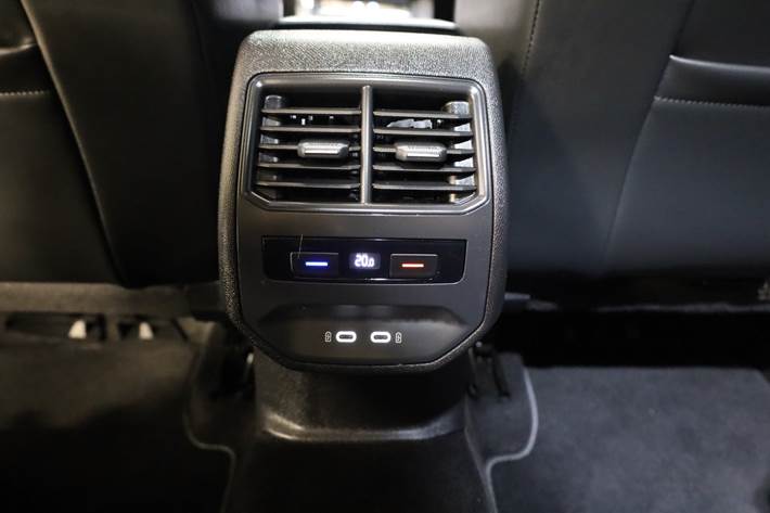 Hvid Seat Leon fra 2020