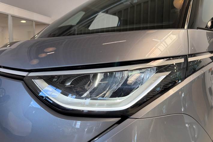 Grå VW ID.Buzz fra 2025