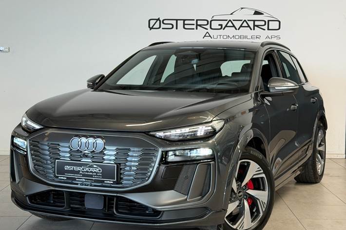 Grå Audi Q6 e-tron fra 2024