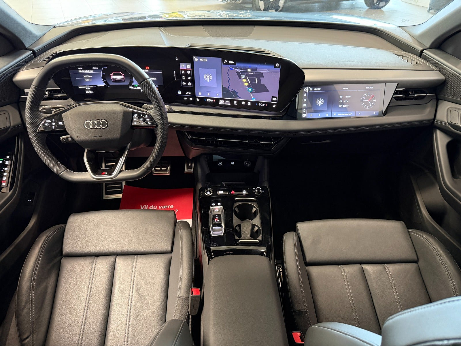 Grå Audi Q6 e-tron fra 2024