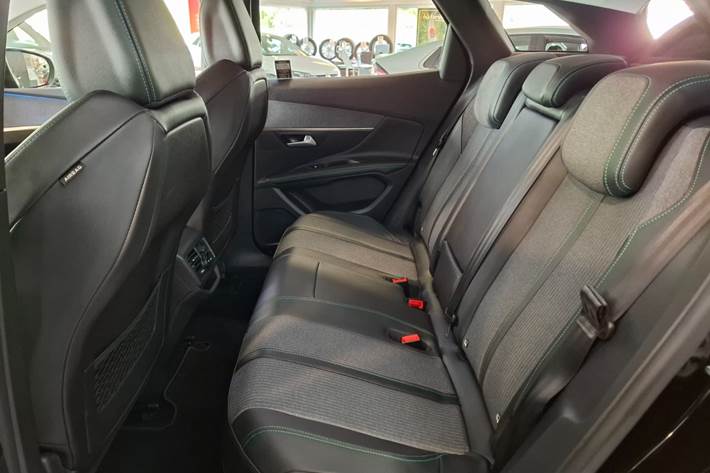 Sort Peugeot 3008 fra 2021