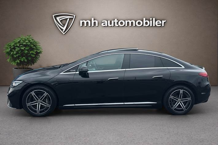 Sort Mercedes EQE350 fra 2024
