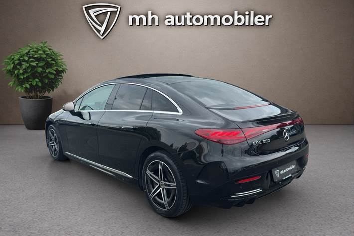 Sort Mercedes EQE350 fra 2024