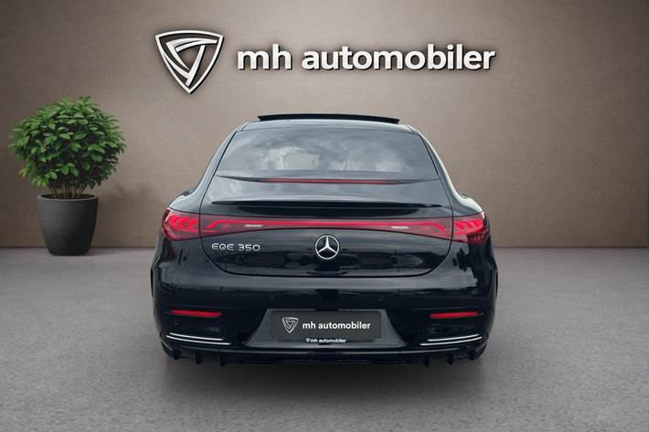 Sort Mercedes EQE350 fra 2024