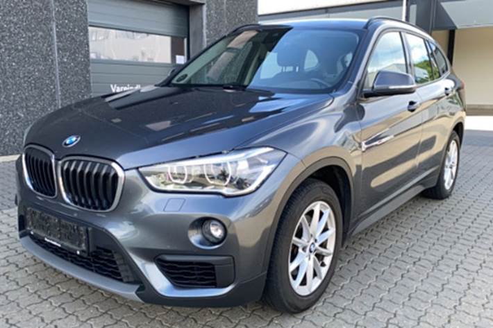 Grå BMW X1 fra 2019