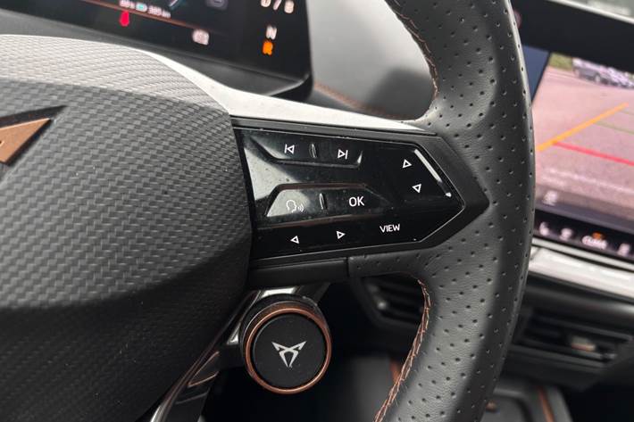Grå Cupra Born fra 2025
