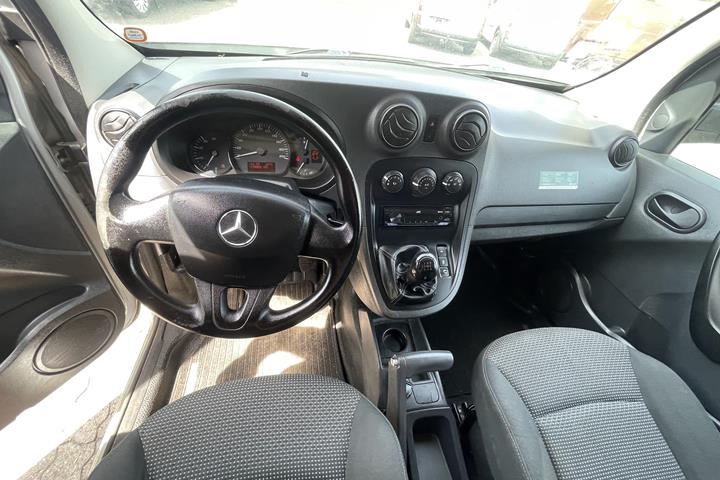 Sølv Mercedes Citan fra 2012