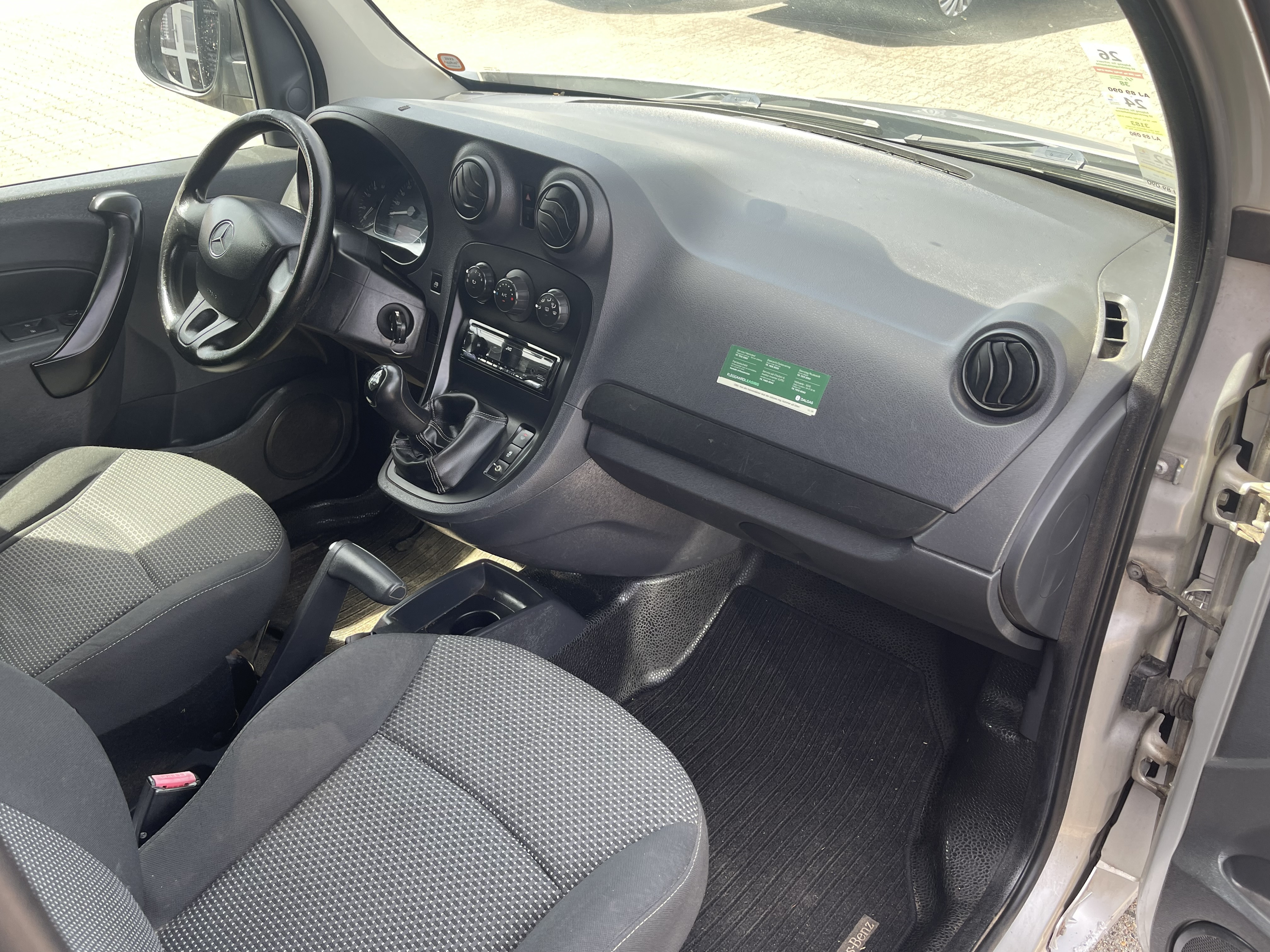 Sølv Mercedes Citan fra 2012