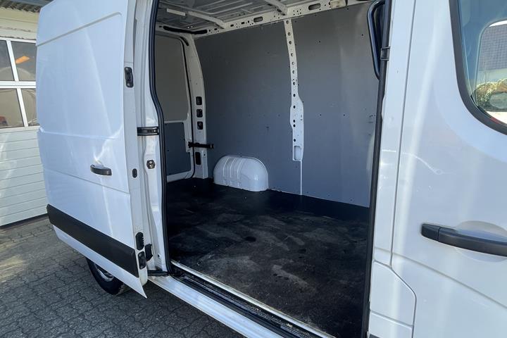 Hvid Renault Master fra 2020
