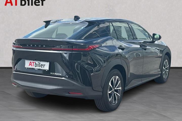 Sort Lexus RZ fra 2025