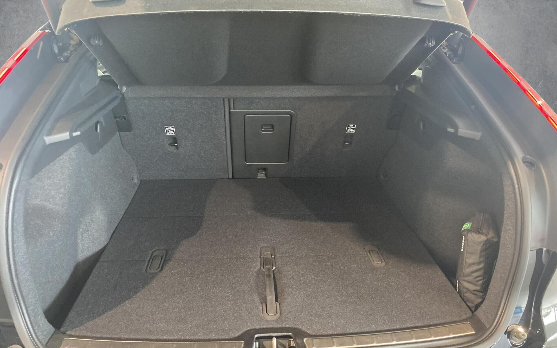 Sort Volvo C40 fra 2023