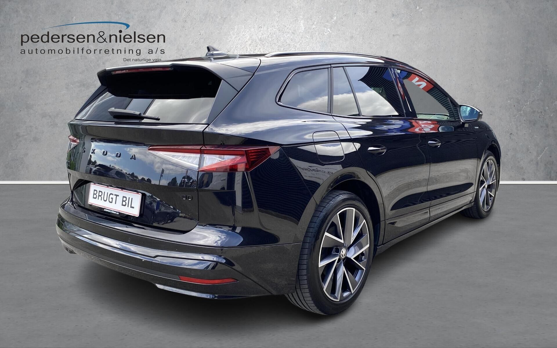 Sort Skoda Enyaq fra 2022