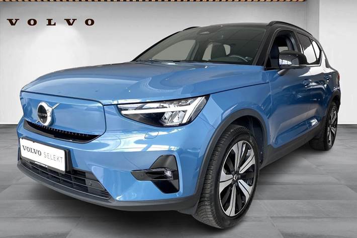 Blå Volvo XC40 fra 2023