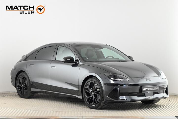 Grå Hyundai Ioniq 6 fra 2023 set udefra