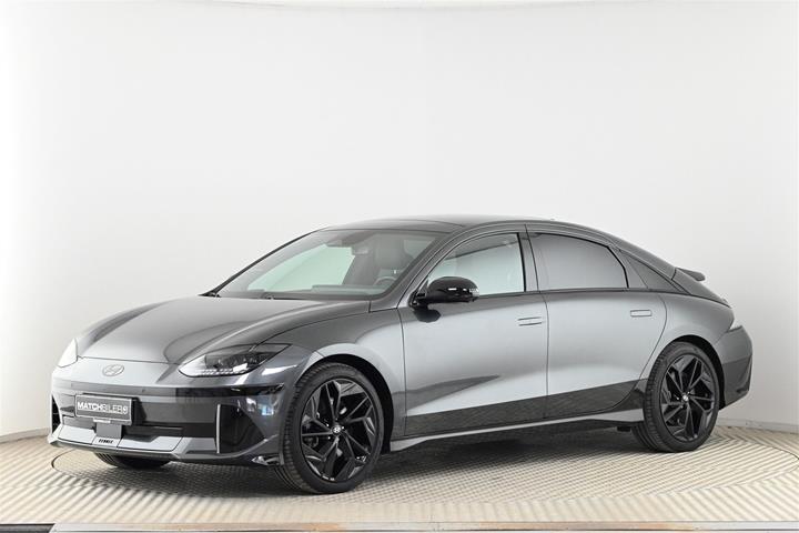 Grå Hyundai Ioniq 6 fra 2023