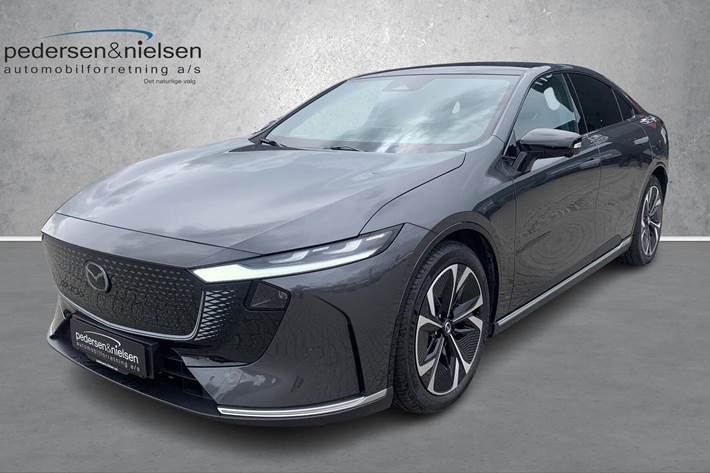 Grå Mazda 6e fra 2025