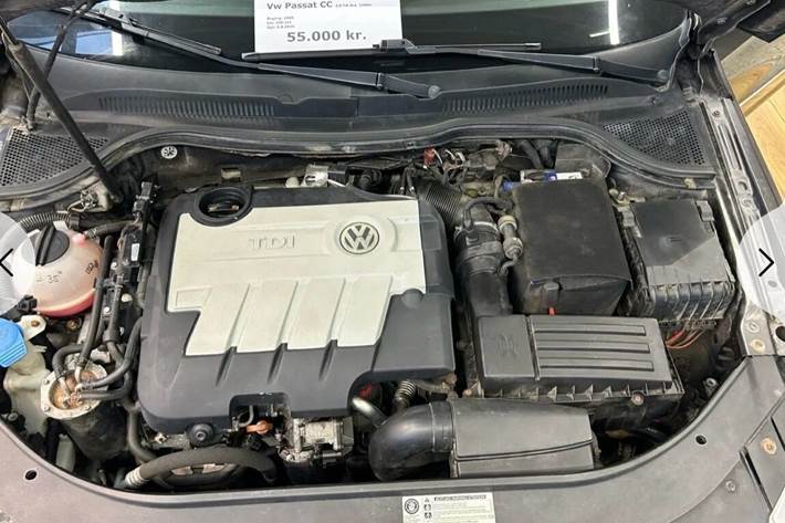 Sort VW Passat fra 2009