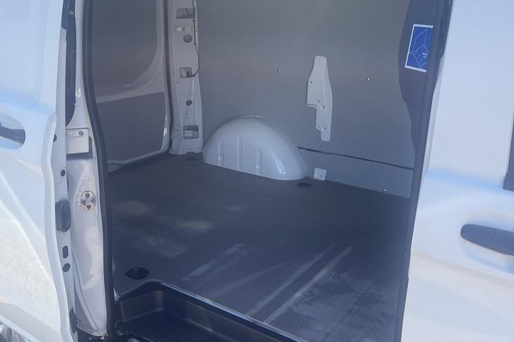 Hvid Mercedes Vito fra 2020