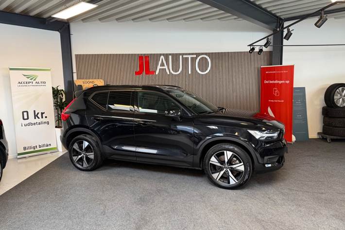 Sort Volvo XC40 fra 2022
