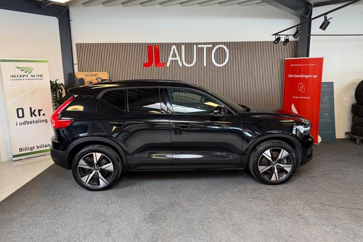 Sort Volvo XC40 fra 2022