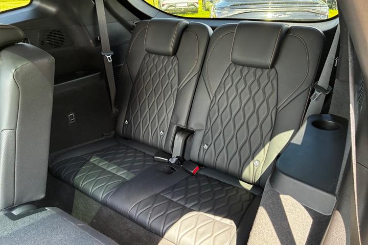 Sort BYD Tang fra 2024