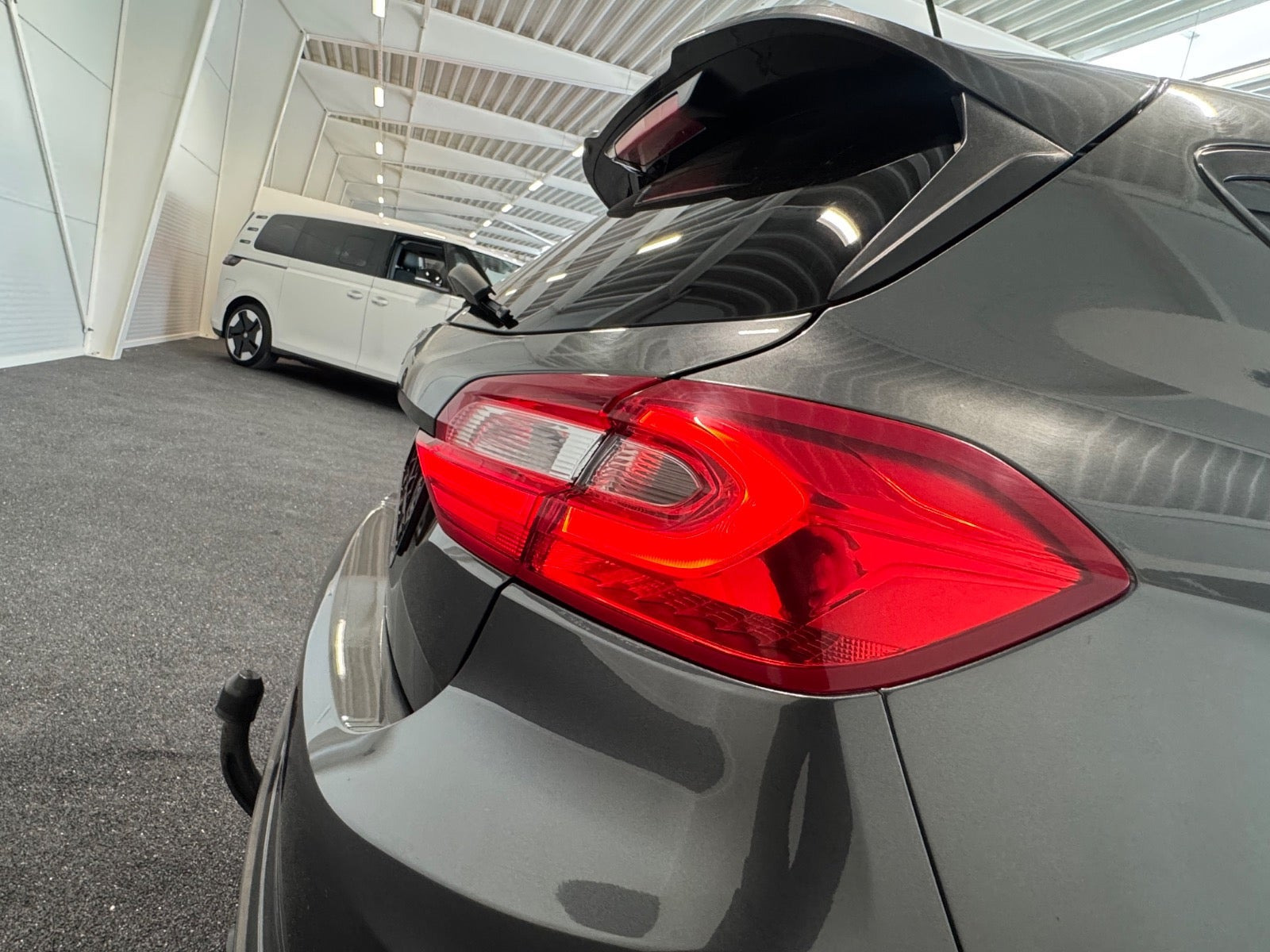 Grå Ford Fiesta fra 2019