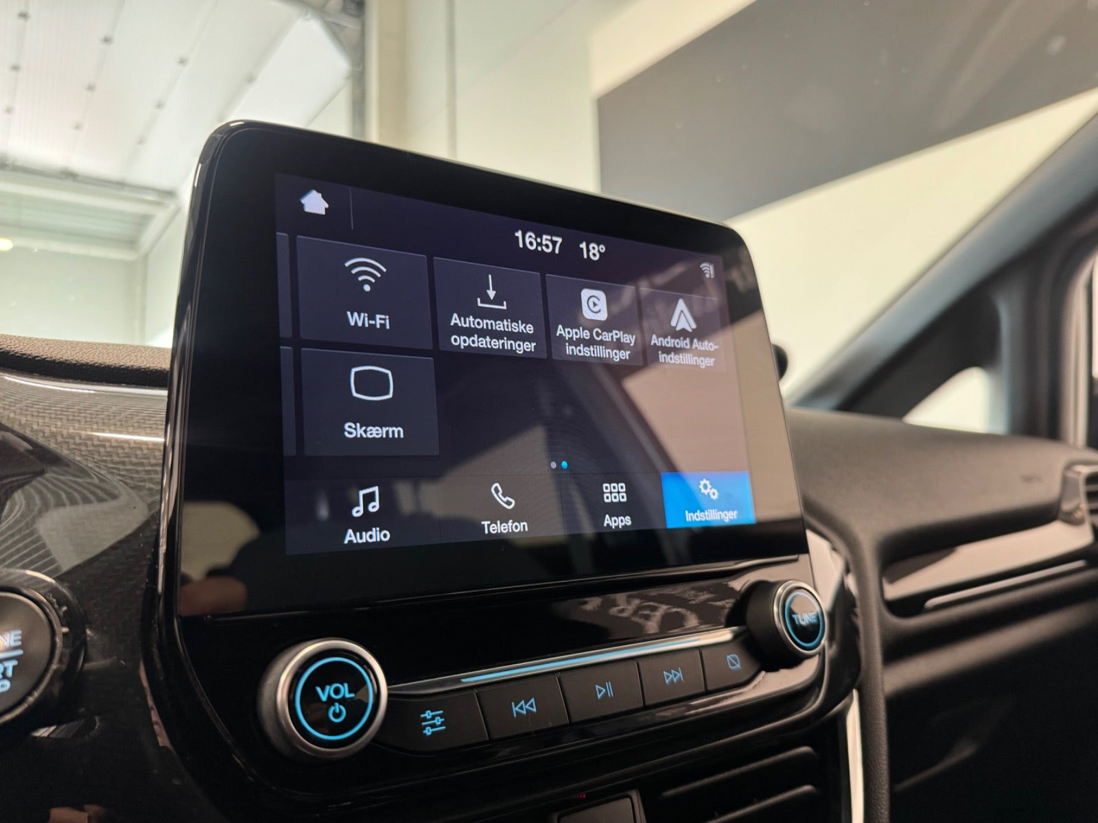 Grå Ford Fiesta fra 2019