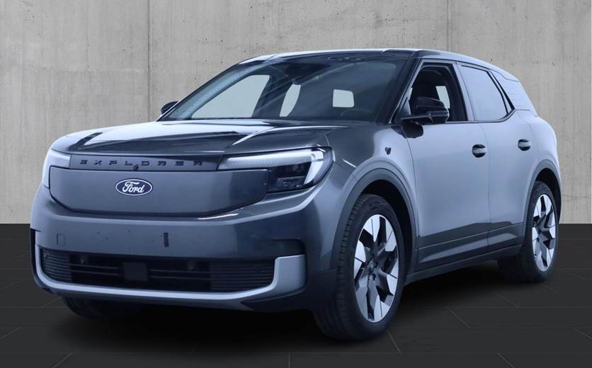 Ford Explorer 77 Premium Extended Range