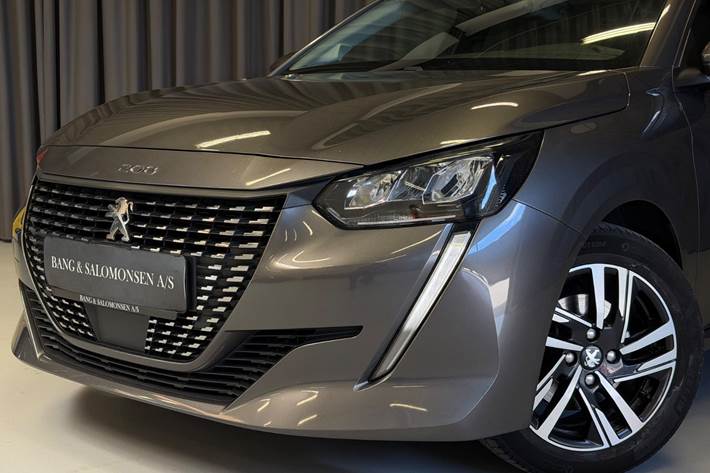 Grå Peugeot 208 fra 2020