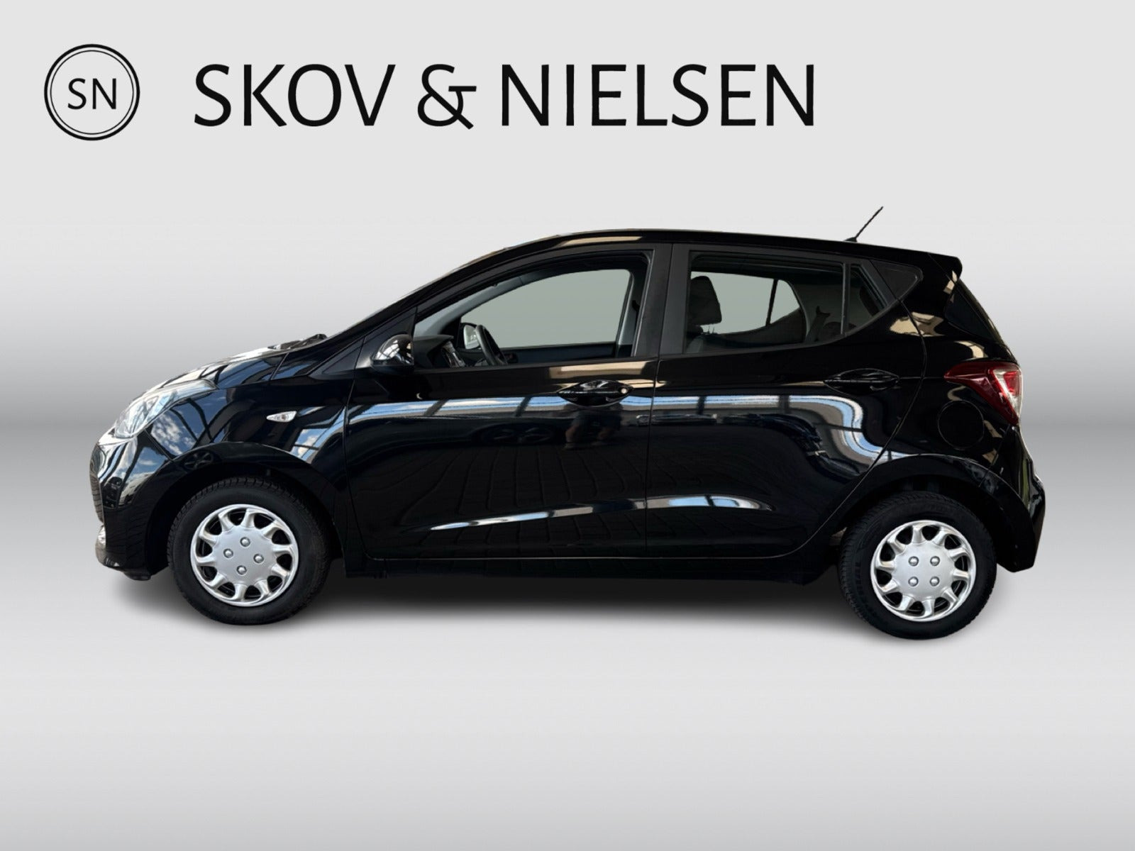 Sort Hyundai i10 fra 2017