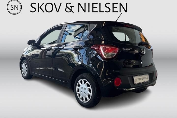 Sort Hyundai i10 fra 2017