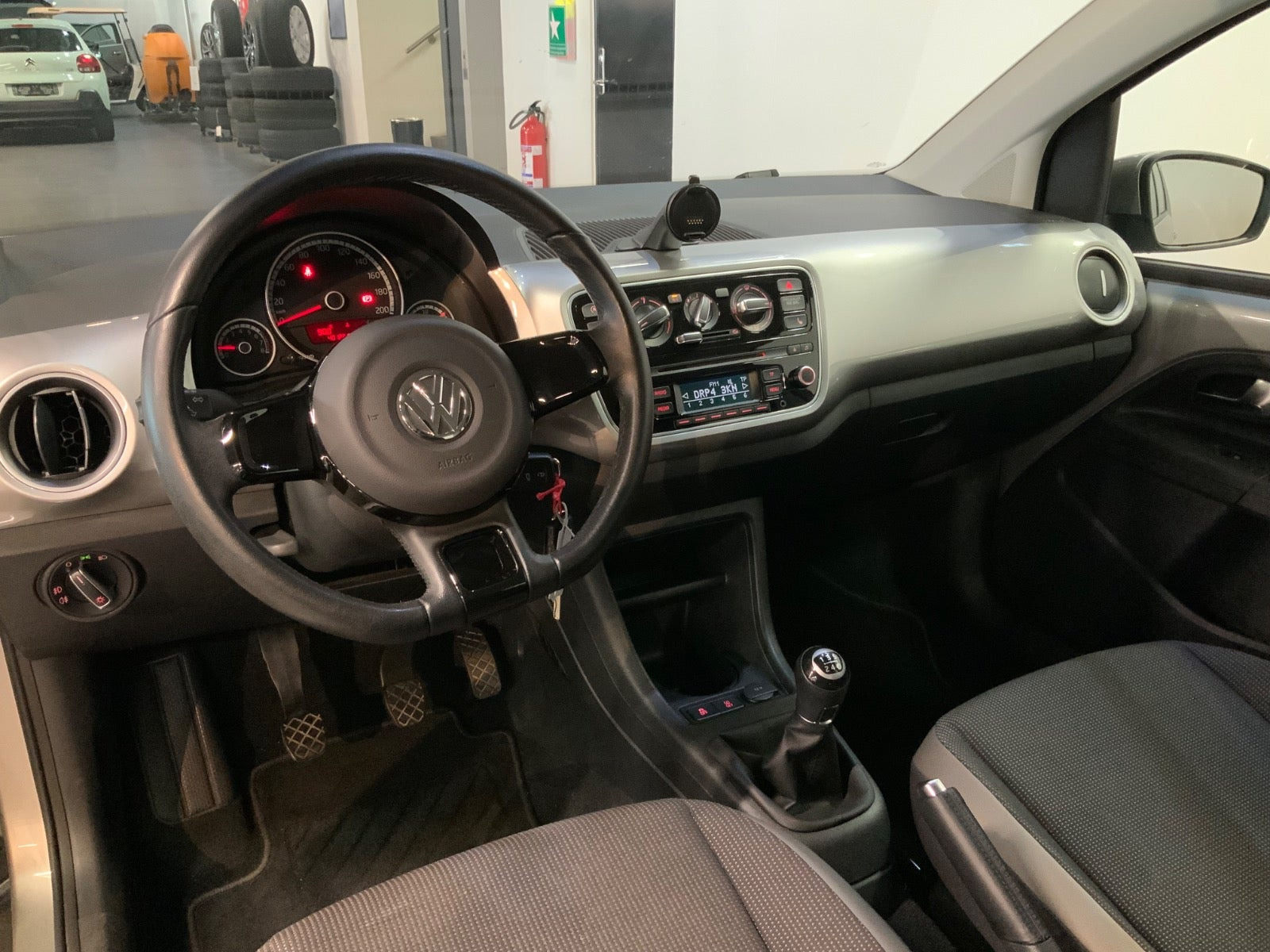 Sølv VW UP! fra 2016
