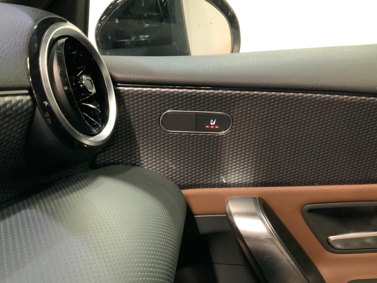 Sort Mercedes A200 fra 2019