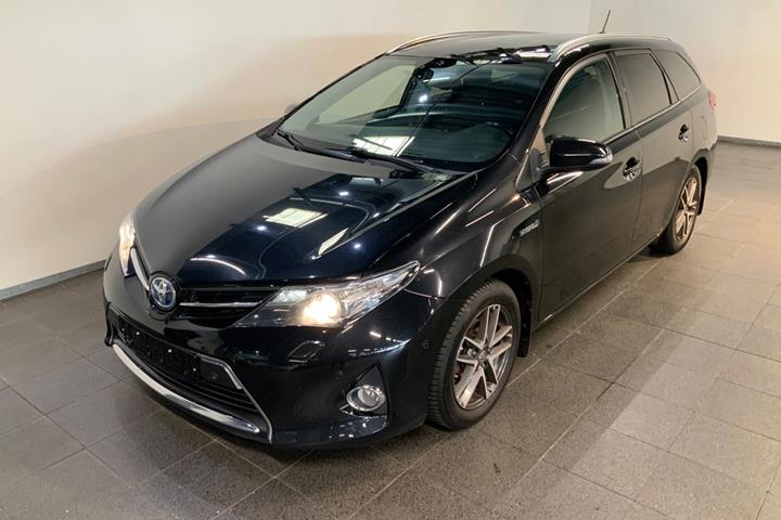 Sort Toyota Auris fra 2014 set udefra