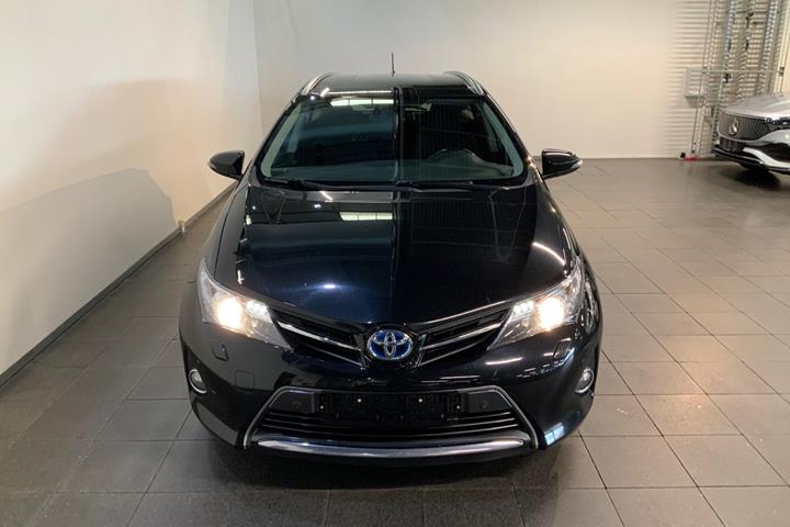 Sort Toyota Auris fra 2014