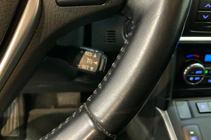 Sort Toyota Auris fra 2014