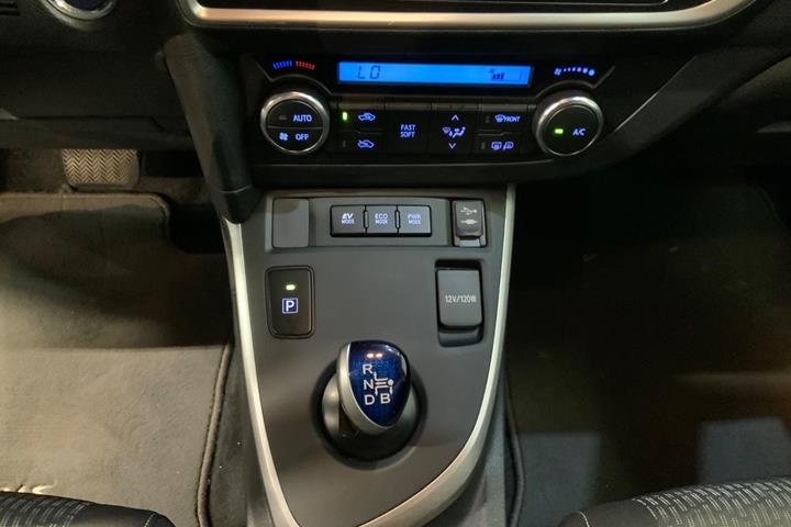 Sort Toyota Auris fra 2014