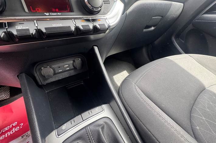 undefined Kia Rio fra 2016