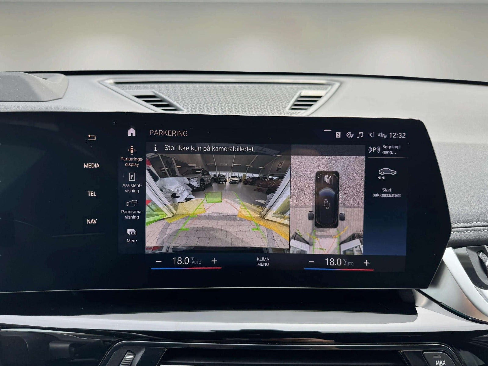 Sort BMW iX1 fra 2023